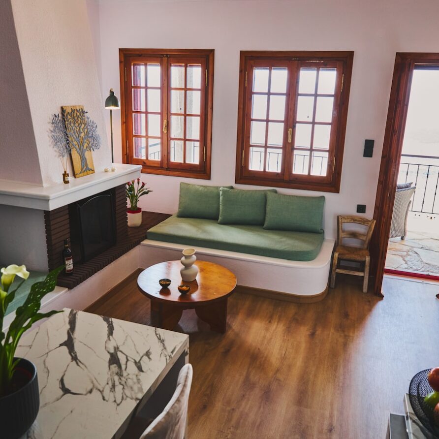 Marilion Villa-Luxury Lake View