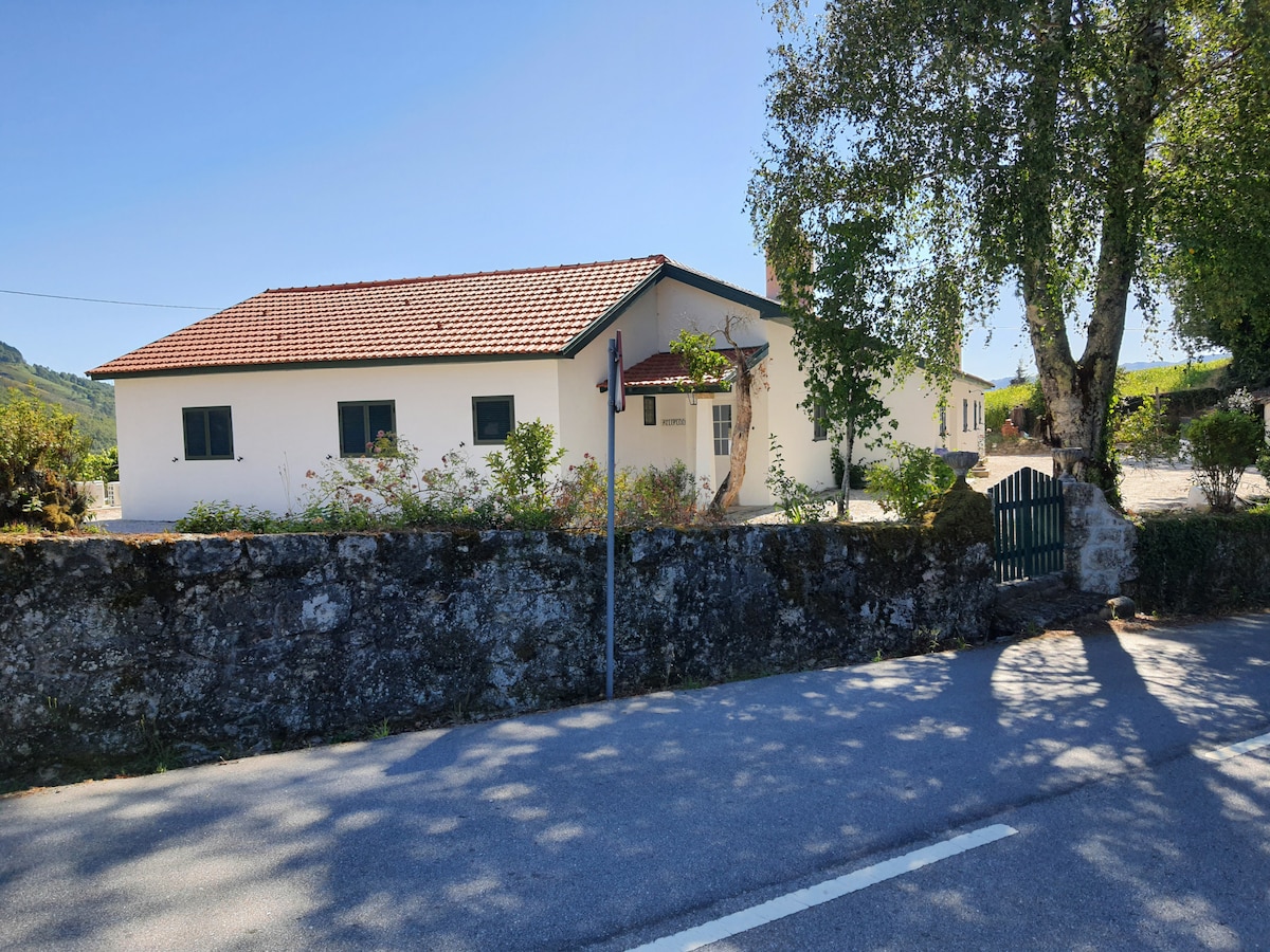 Paradela’s Inn