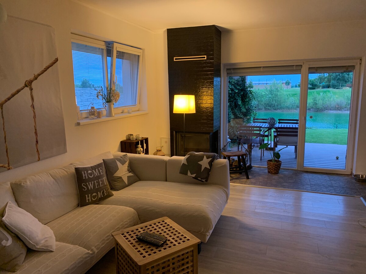 Beach & Lake Bliss•Spacious 3BR with Patio