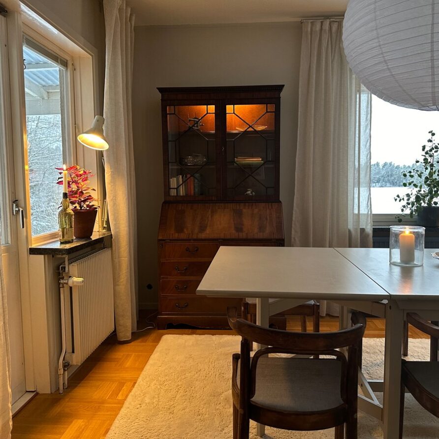 Cozy villa in the forest – sauna, hot tub & private jetty