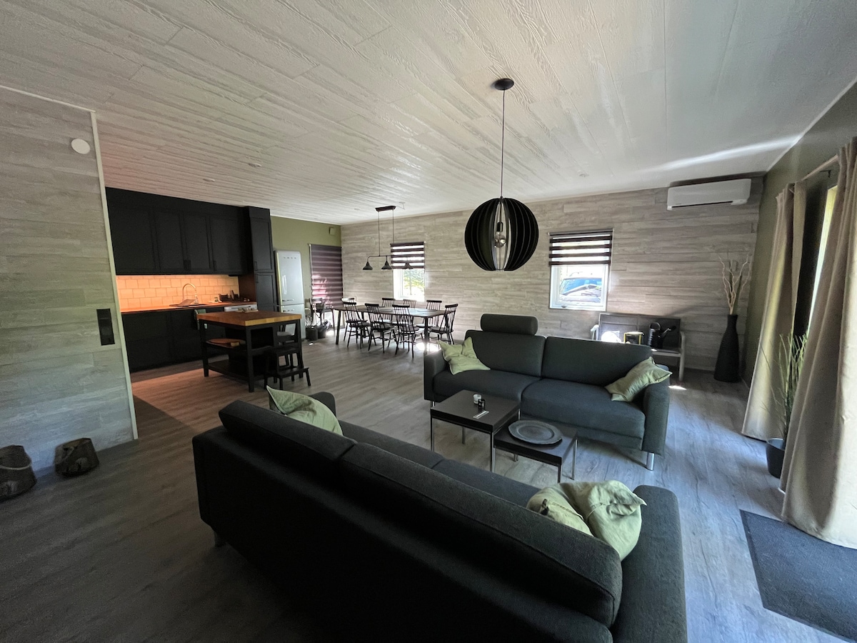 Newly built cottage by beautiful Söderåsen! Welcome!